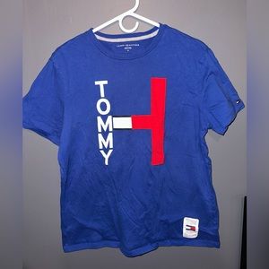 Tommy Hilfiger men’s medium blue t-shirt